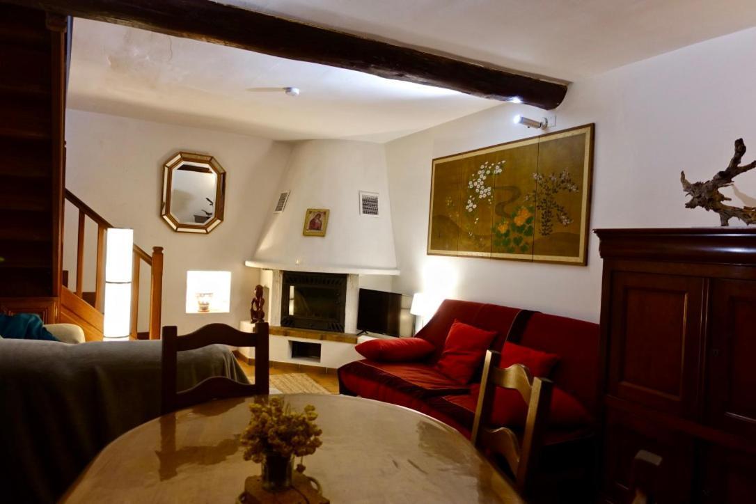Charmante Maison A Saint Guilhem Le Desert Exterior foto